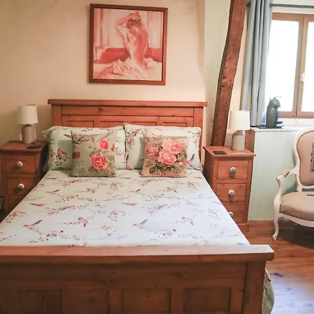 Alojamento de Acomodação e Pequeno-almoço Michouat D'hotes 4*