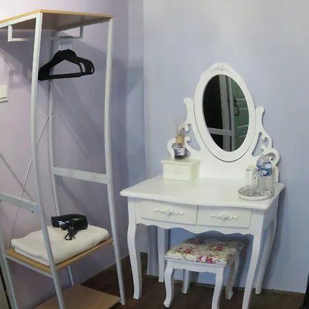 住宿加早餐酒店 Michouat D'hotes Vidou