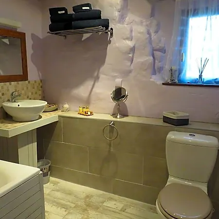 Michouat D'hotes Bed & Breakfast Vidou