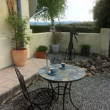 Michouat D'hotes Bed & Breakfast 4*